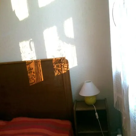 شقة Appartement D'Une Chambre A La Bourboule Avec Magnifique Vue Sur La Montagne Jardin Clos Et Wifi A 12 Km Des Pistes لا بوربول