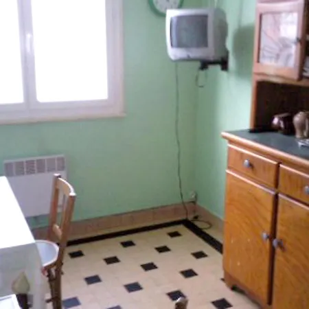 Appartement D'Une Chambre A La Bourboule Avec Magnifique Vue Sur La Montagne Jardin Clos Et Wifi A 12 Km Des Pistes